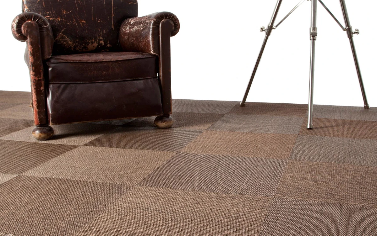 Custom-made carpet installed in an elegant living room in Málaga Custom-made carpet installed in an elegant living room in Málaga and the Costa del Sol